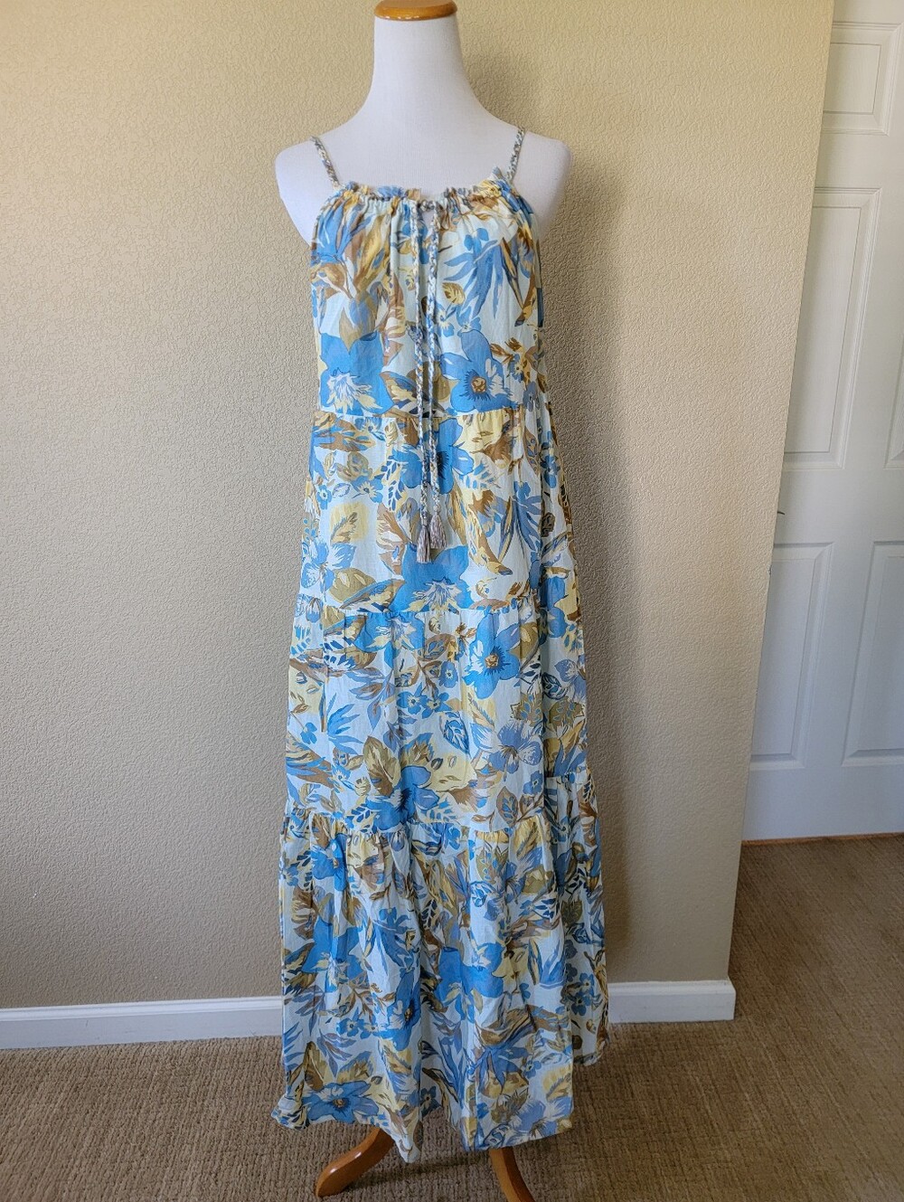 NWT Faherty Sun Chaser Tiered Maxi Dress in Paradise Blossom, Size M
